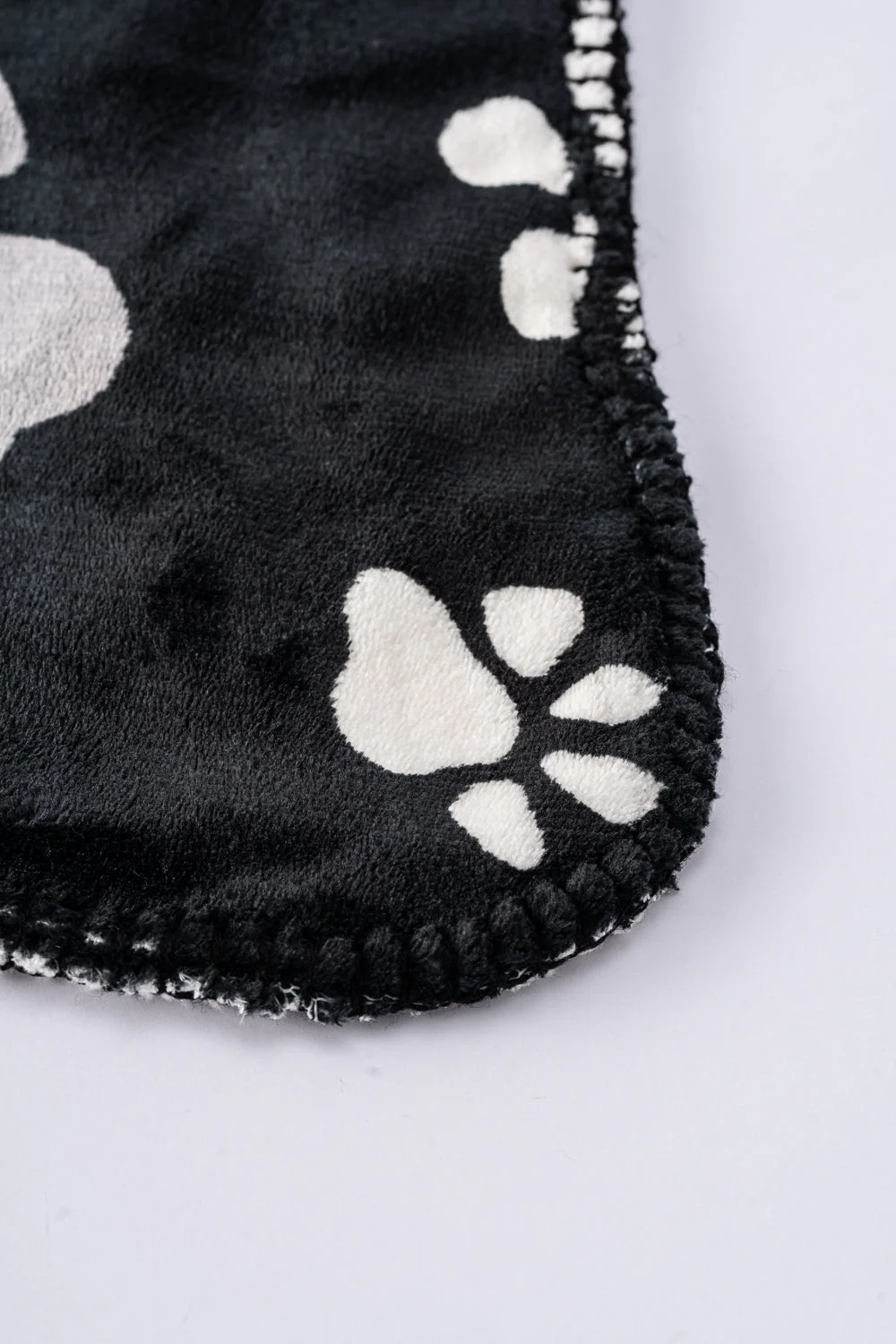 Black Little Paws - Sherpa Blanket - Image 7