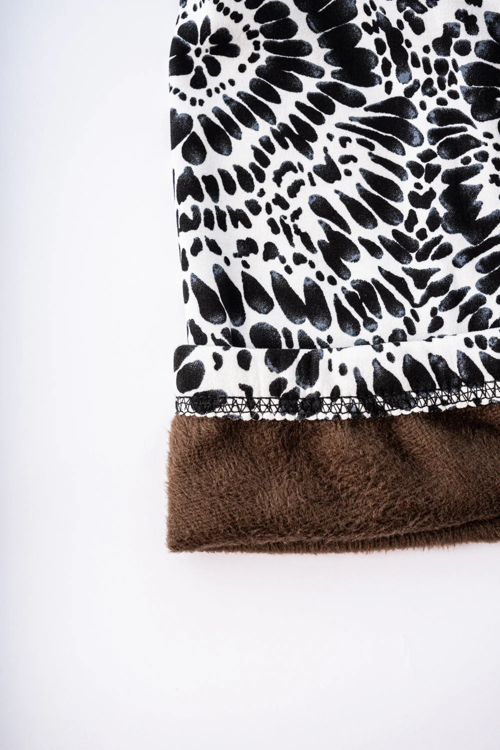Black Splash - Cozy Lined Leggings - Image 7